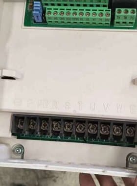 海尚HS710-4KW变频器一台自定义缺端盖和风扇罩议价