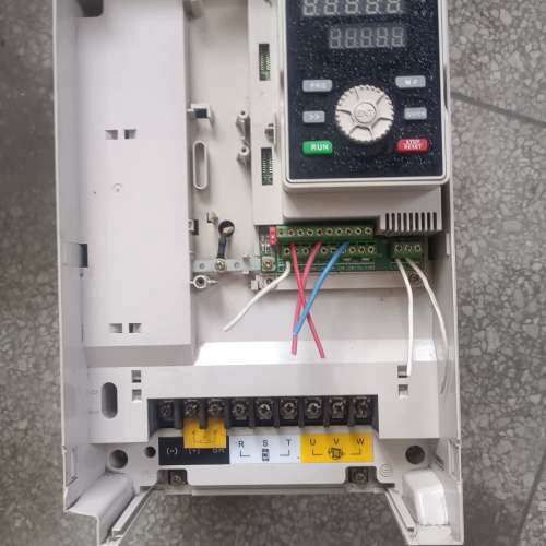 易驱CT200-4T0150C4T0185P 15kw1议价