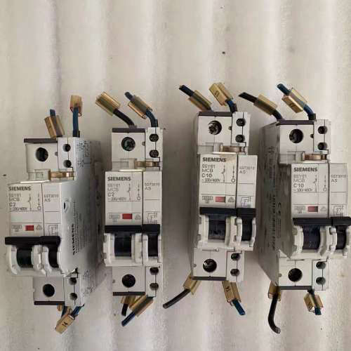 断路器空开配辅助5SY61 MCB C2C1议价