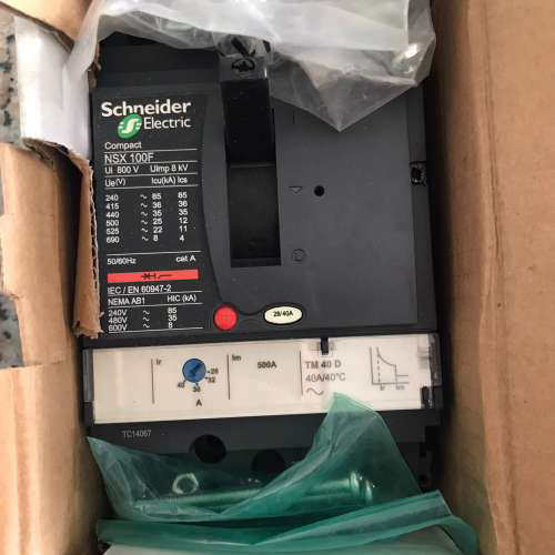 Scheider塑壳断路器NSX100F 40a50议价