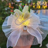 车载香薰摆件汽车用竹炭包郁金香花束香袋可发光车内中控台装 饰品