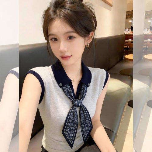 时尚撞色丝巾Polo领针织