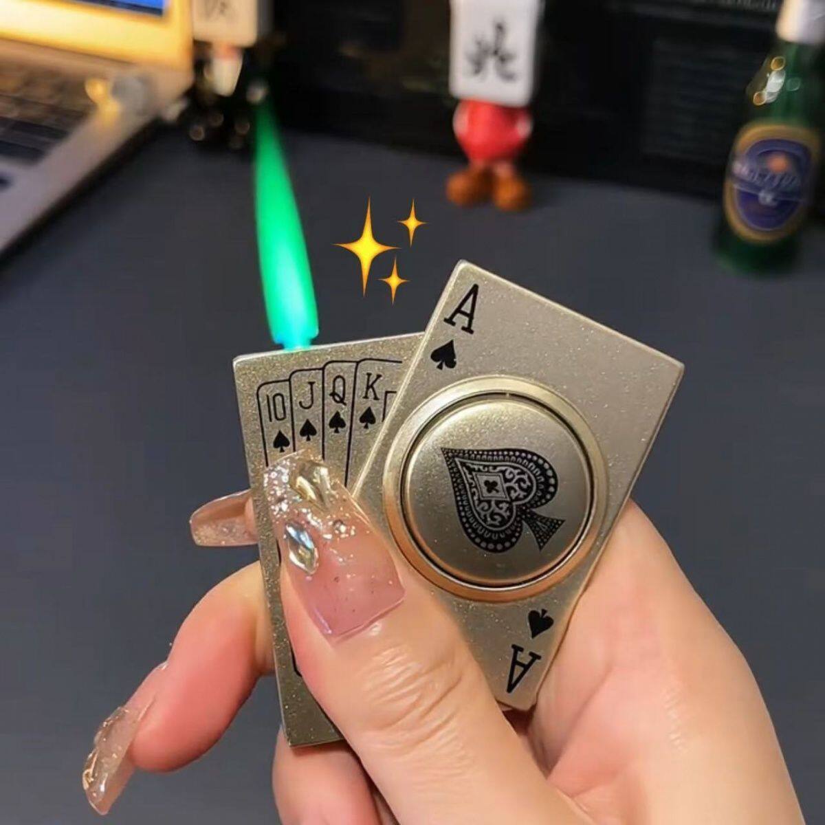 高级网红旋转解压黑桃A扑