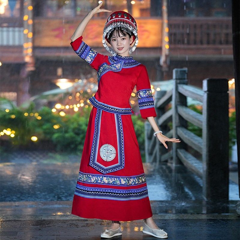 苗族舞蹈演出服壮族民族服装女湘西云南少数民族土家族节日舞蹈服