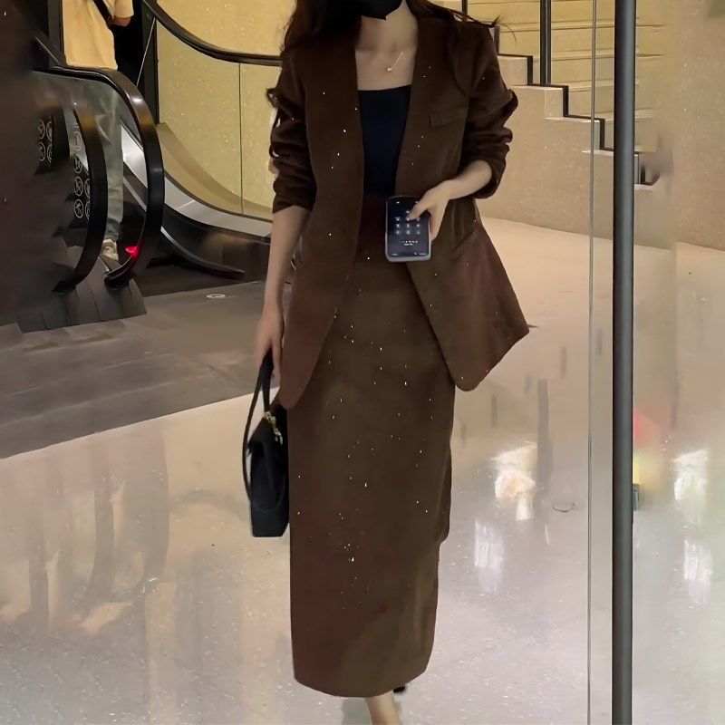 棕色亮片西装两件套女2025春季新款法式轻熟短款外套半身裙两件套,女装/女士精品,大码半身裙,淘宝优惠券,粉丝福利购,淘宝优惠卷