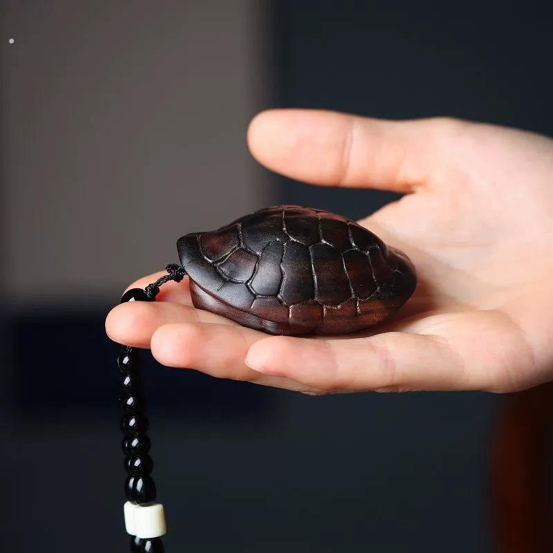 沉香木富甲天下手把件文玩木雕刻龟壳摆件富甲一方随身把玩件车挂