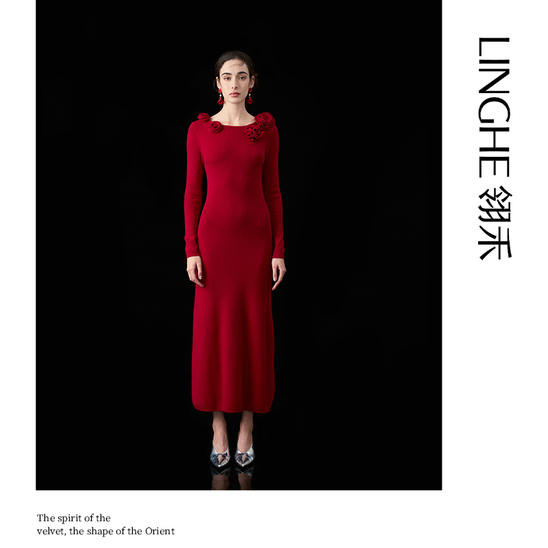 翎禾LINGHE「玫瑰的故事 」-立体花朵连衣裙修身针织花朵静奢复古