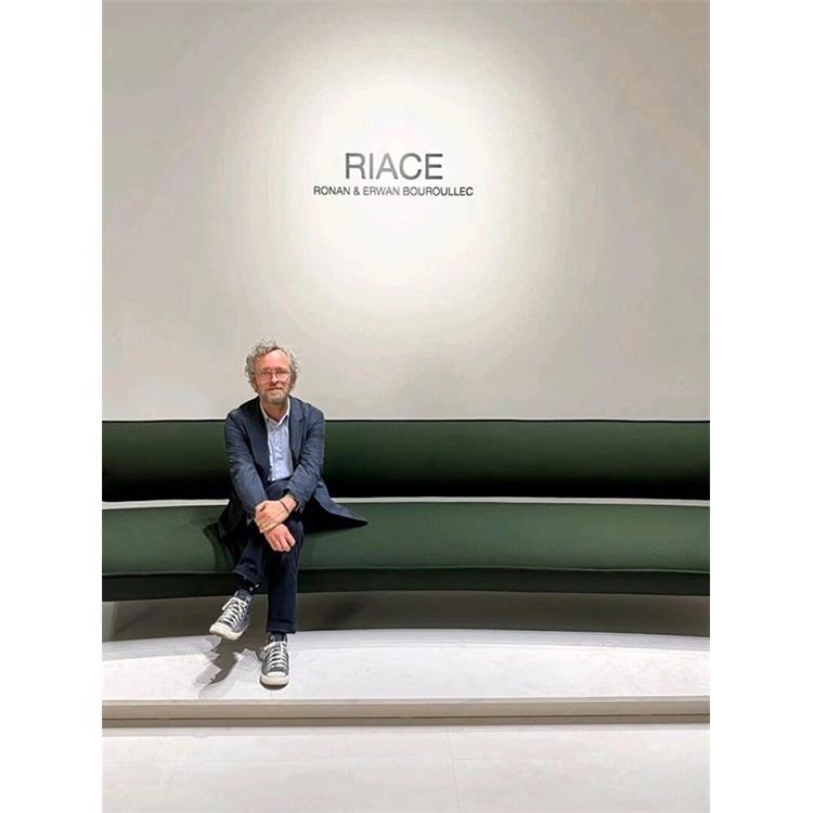 需定制意大利极简主义轻豪华客厅沙发2024全新不锈钢设计售楼处酒