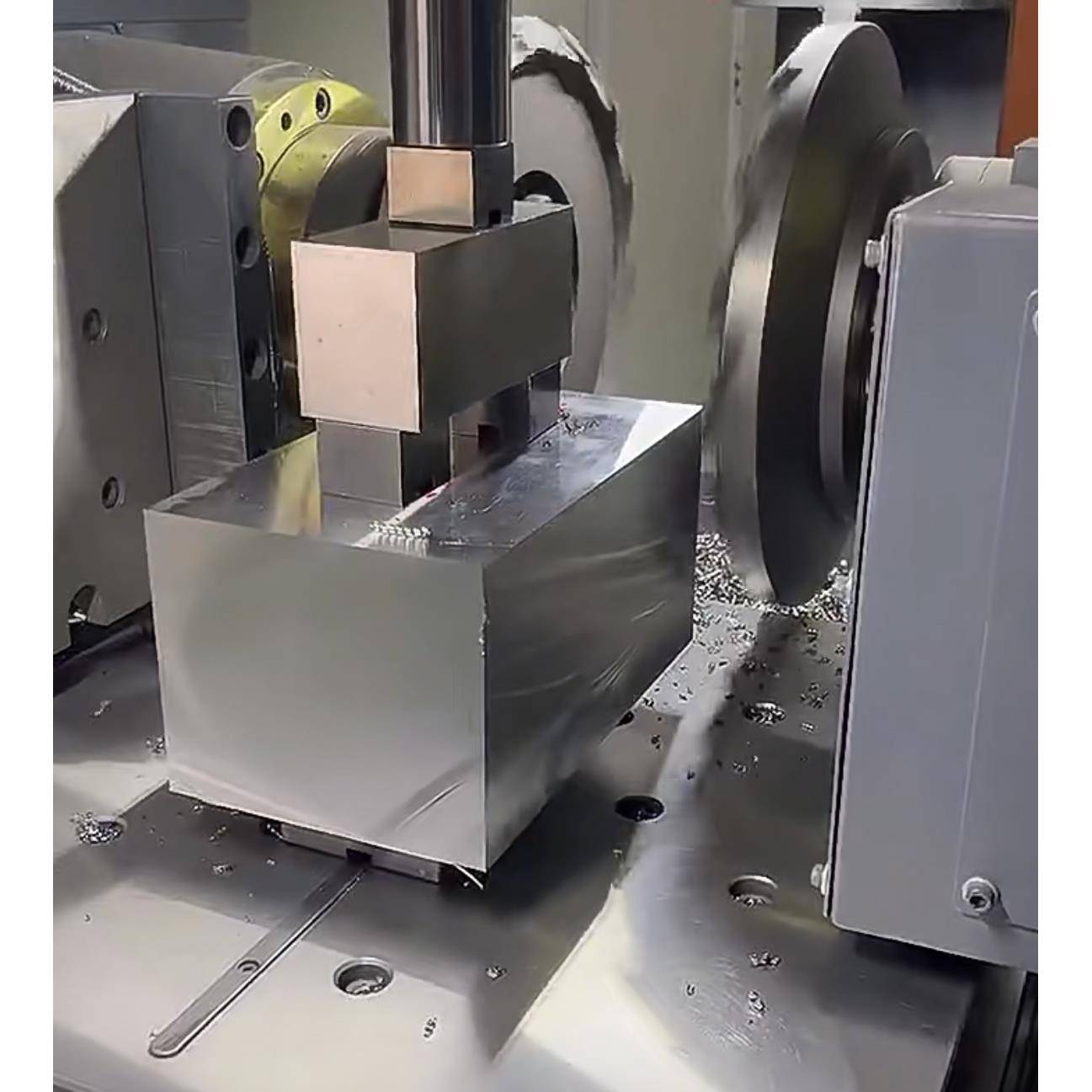 模具钢材45钢、p20钢、skd11、cr12mov、h13等精光板加工制作