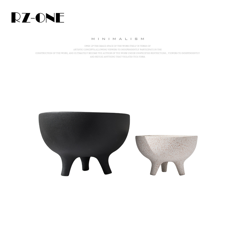 Rzone现代简约黑白陶瓷花瓶磨砂抽象三角形花盆软装饰客厅装饰品