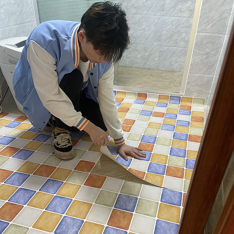 卫生间地面贴浴室滑耐磨自粘厨房厕所地板地特厚地面地贴