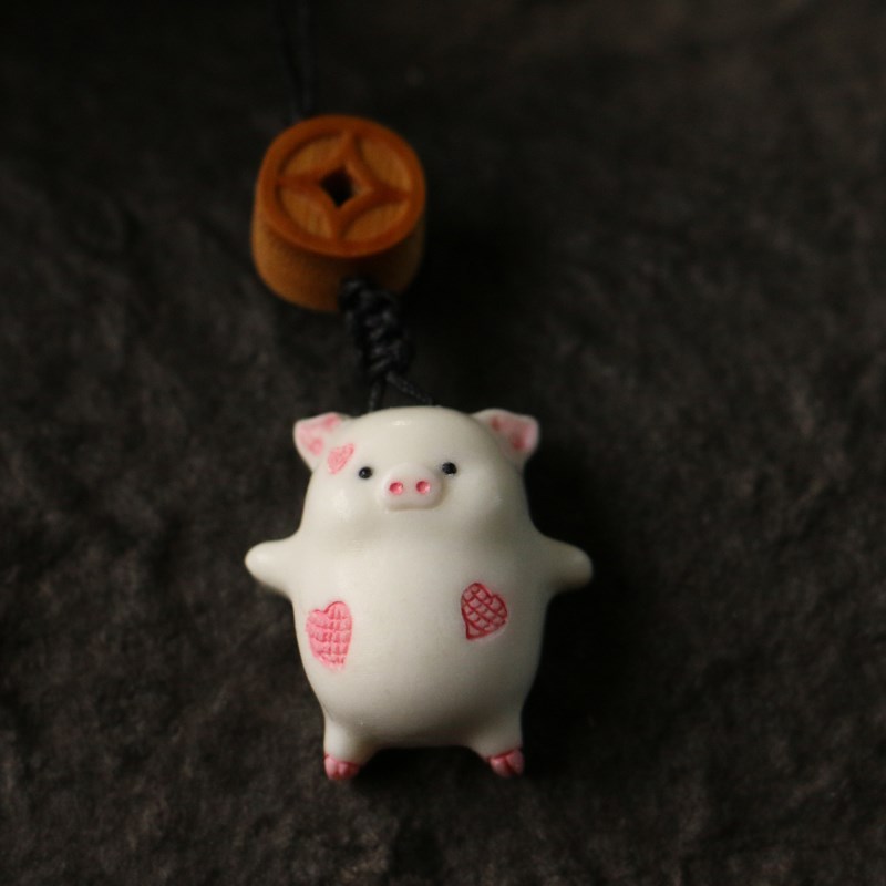 鹿角雕刻小猪手工精工雕刻古方上色钥匙背包挂件送