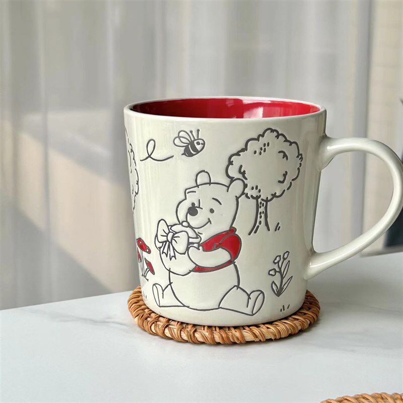 维尼熊杯陶瓷马克杯可爱维尼杯手绘浮雕早餐牛奶杯