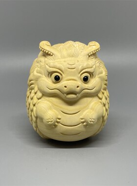 黄杨木雕刻龙宝宝小摆件生肖龙手把件圆润文玩实木桌面装饰工艺品