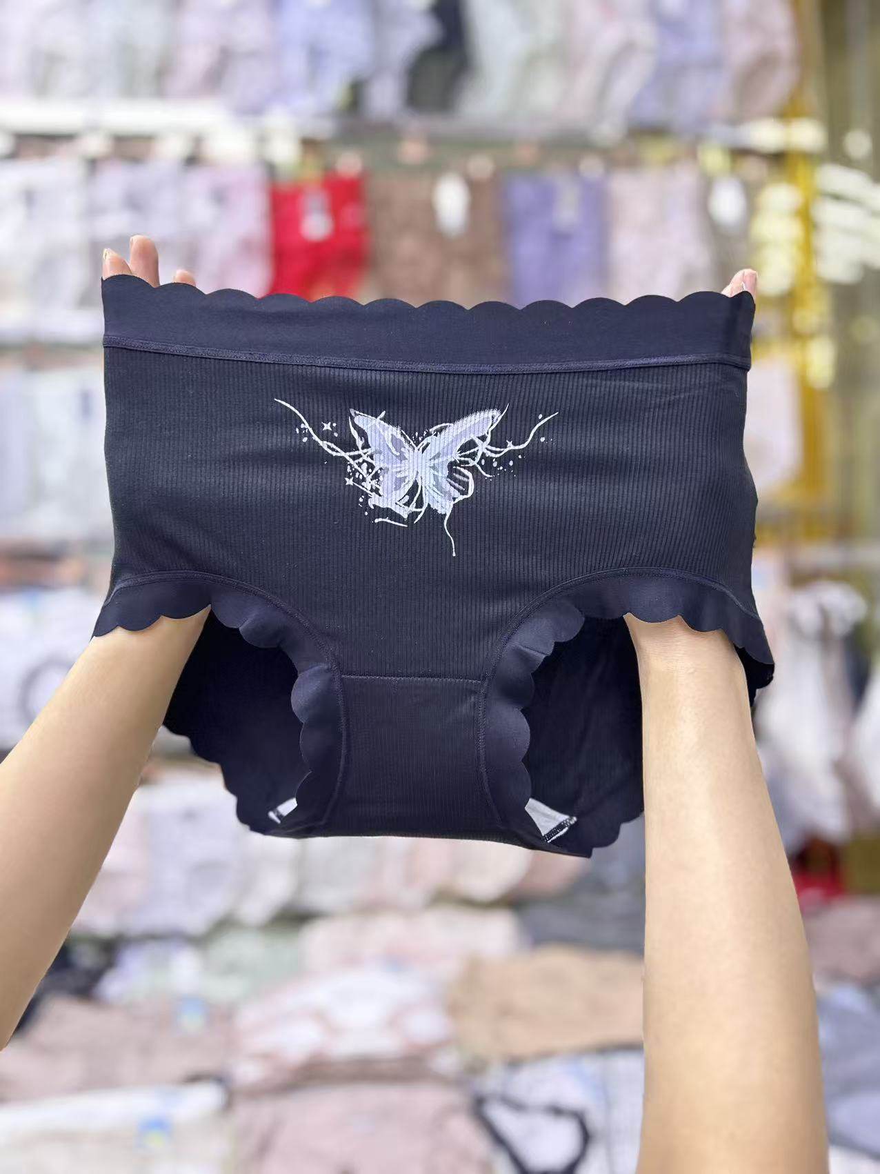 新款无痕边内裤女生甜美风2025年睡眠内裤棉舒适透气学生简单棉潮