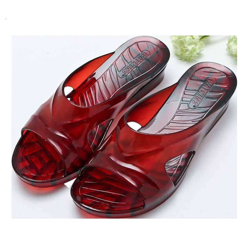 夏季坡跟老式水晶凉拖鞋女士防臭外穿熟胶防滑浴室洗澡中跟妈妈鞋