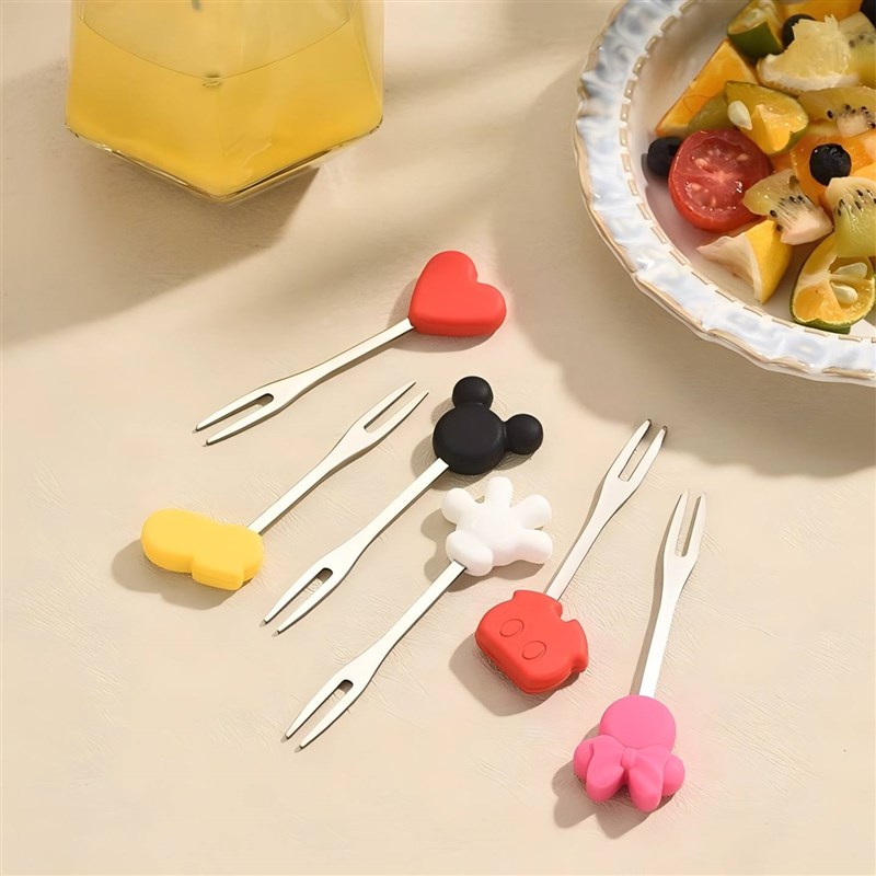 韩国卡通食品级硅胶不锈钢水果叉子家用果盘蛋糕叉宝宝便携便当签