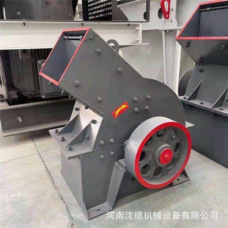 大砖型矿山锤式碎石机锤头式废碎机柴油驱粉移动式94锤动式破碎机