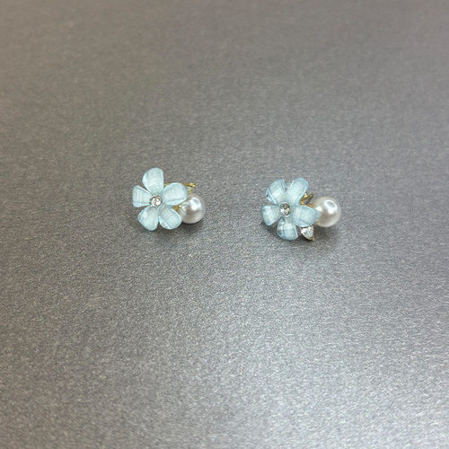 小清新冰透蓝色花朵珍珠耳钉