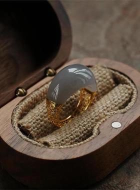 新中式高颜值戒指 一池月浸紫薇花设计 和田玉女戒 百搭独特小众