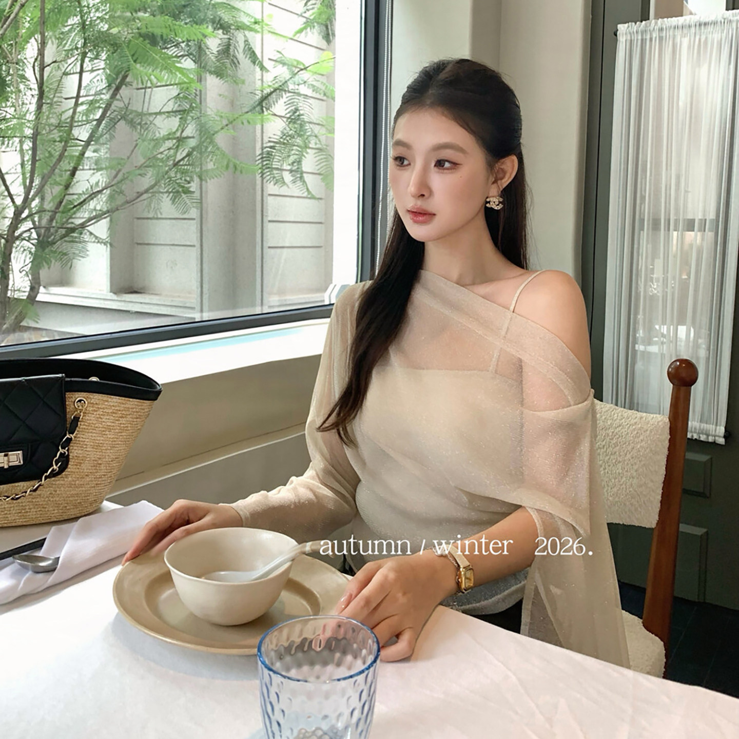 法式优雅斜肩网纱长袖上衣女显瘦仙气气质假两件雪纺衫名媛千金风