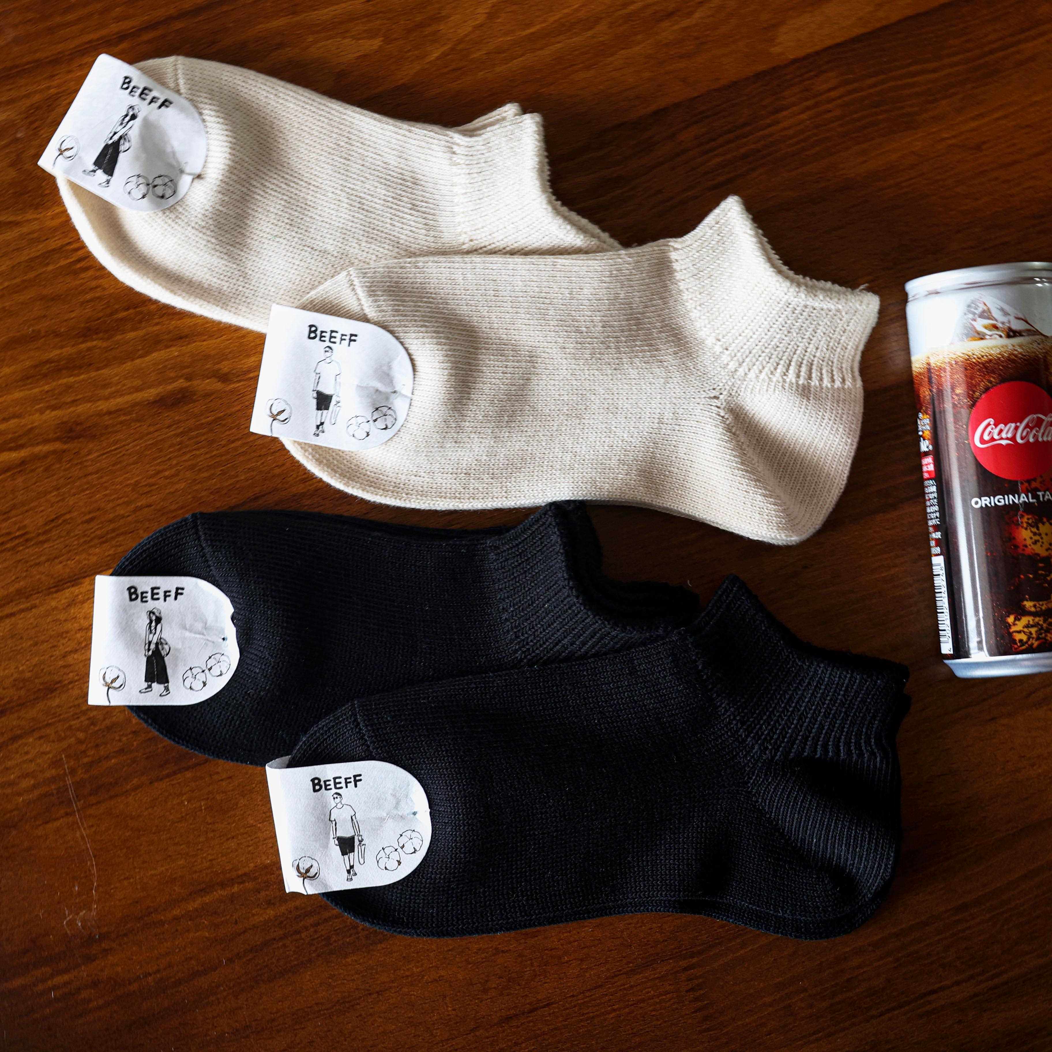 BeeffSocks男女 黑色米色 粗针针织棉透气不掉跟短筒船袜子图片