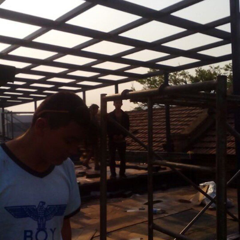 钢结构别墅阳光房阳光板钢化玻璃断桥铝门窗封阳台封露台