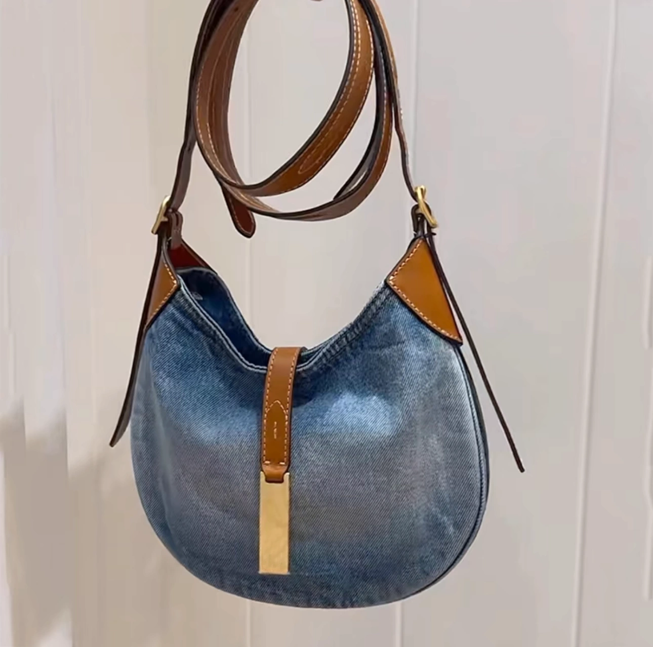 thumbnail for Zheng Xiuqing&#039s Same Style Polo Id Tote Bag Genuine Leather Crescent Saddle Single Shoulder Crossbody Underarm Dumpling Croissant Bag