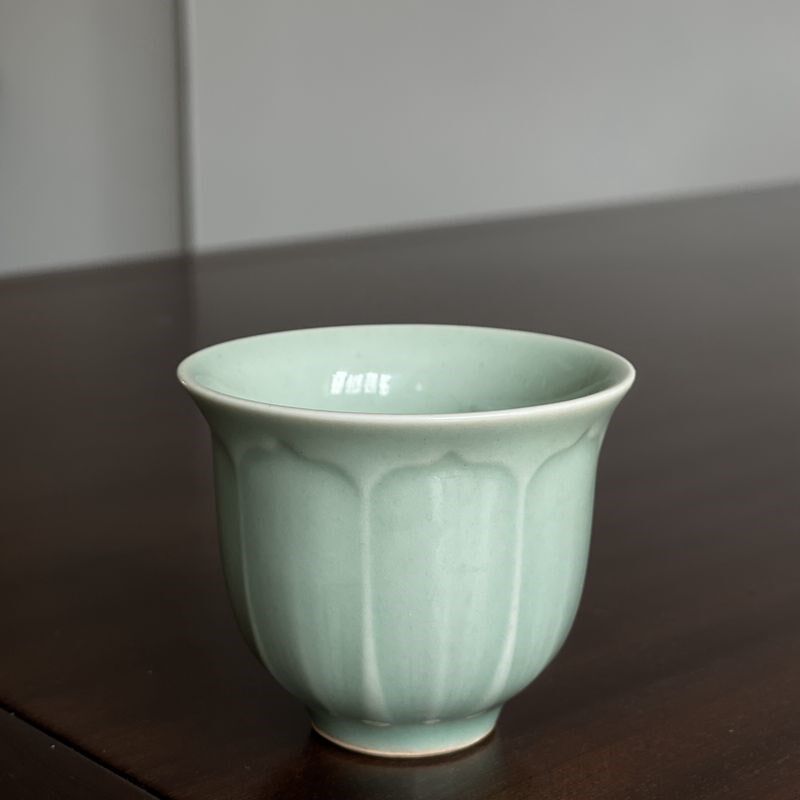 龙泉青瓷老国营青瓷上洋瓷品茗杯功夫茶杯莲花瓣茶杯