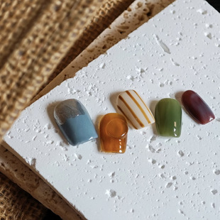 小众轻奢穿手工穿戴甲 ins风撞色高级感美甲显白清冷感日系短款