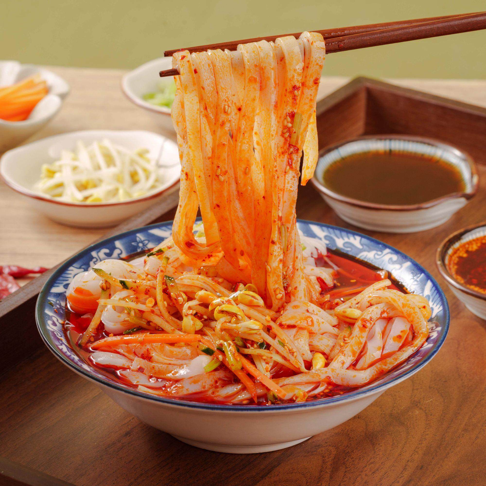 【拍5拍7】正宗陕西凉皮汉中米皮麻辣美味即食方便380克*7包