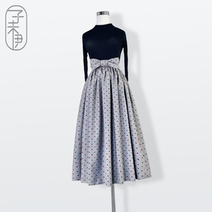 子未伊 2024春秋新款法式气质蝴蝶结半身裙灰色爱心波点蓬蓬裙