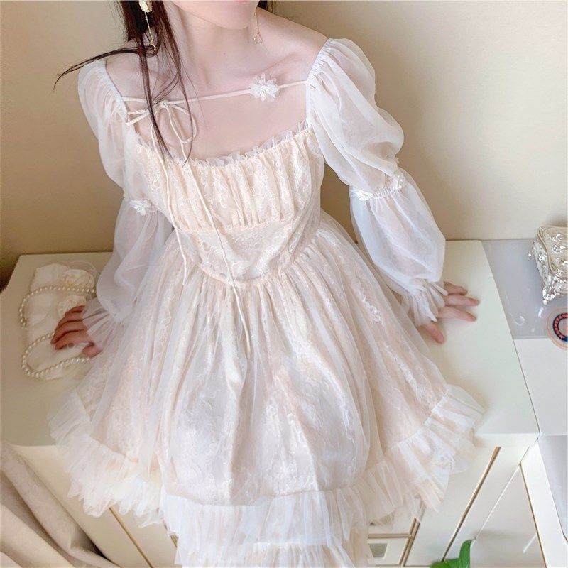 2025复古设计感新款法式连衣裙仙气小众蕾丝裙子女长袖春秋新款潮