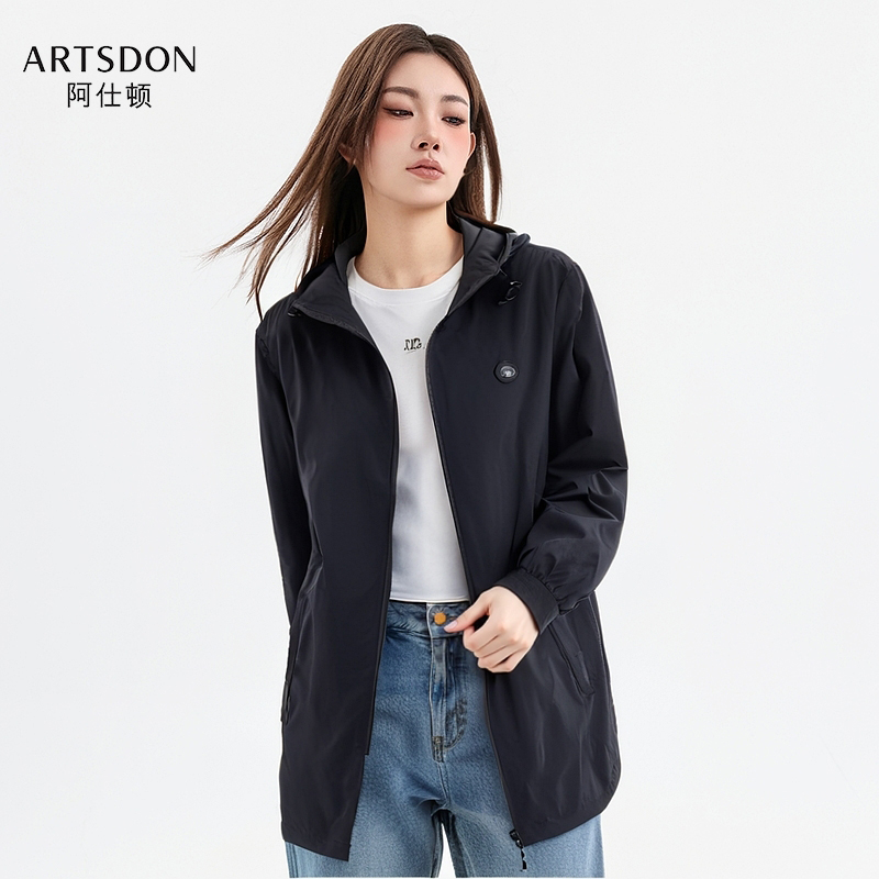 Artsdon/阿仕顿2025春秋女士简约休闲舒适百搭中长款连帽风衣外套