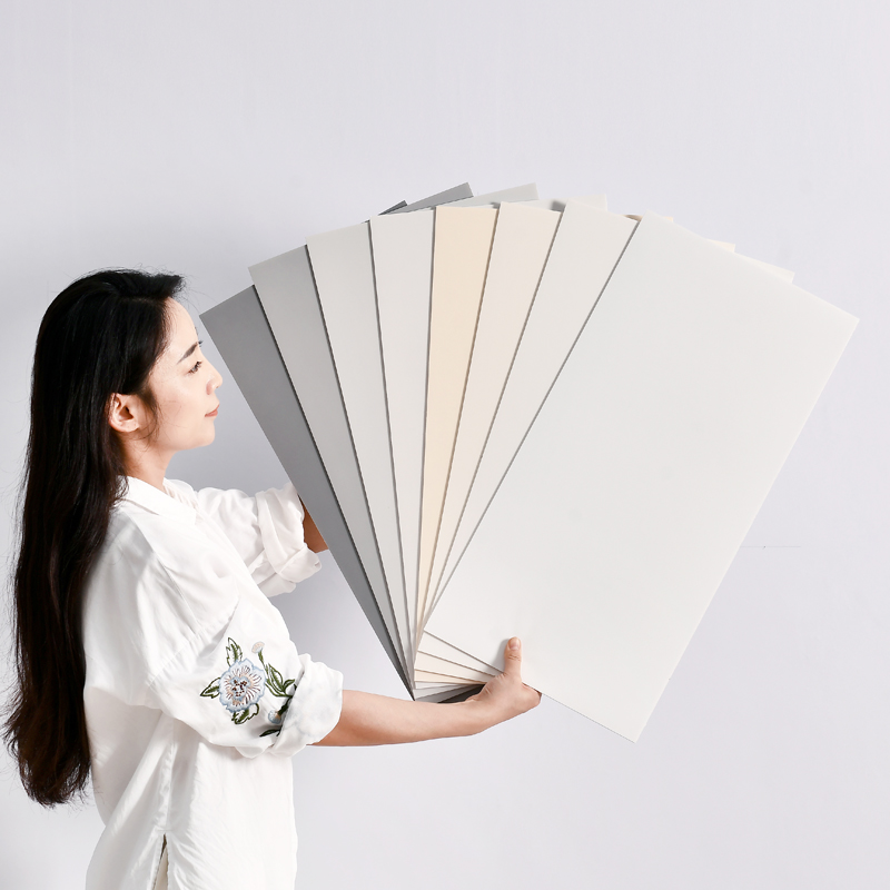 肤感仿铝塑板自粘墙贴素色防w水防潮墙纸装饰板自贴遮丑哑光瓷砖