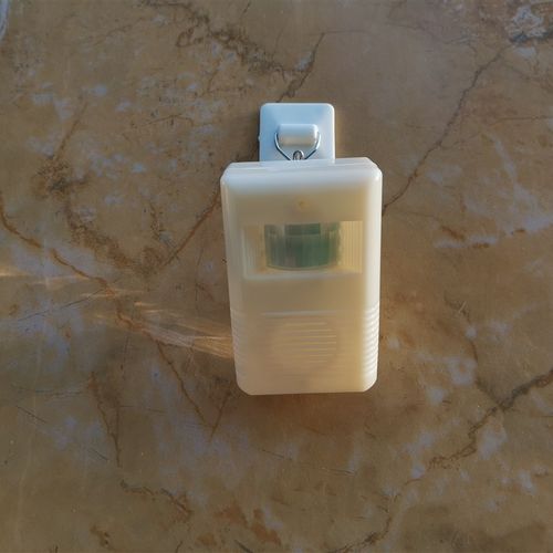 小心台阶! g小心碰头  安全提示器,红外感应迎宾器,语音随你定制!