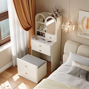 小户型梳妆台卧室床头柜化妆台y一体2024新款主卧多功能收纳化妆
