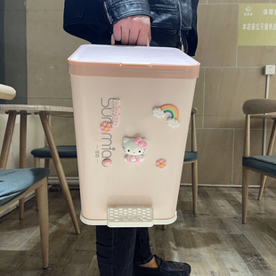 垃圾 卡通可爱脚踩g垃圾桶家用客厅卧室厨房带盖卫生间厕所脚踏式