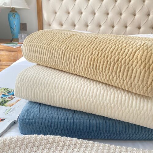 宝宝绒绣花床盖棉两面用双面床盖一面绒一面棉单件绗缝被冬夏两用