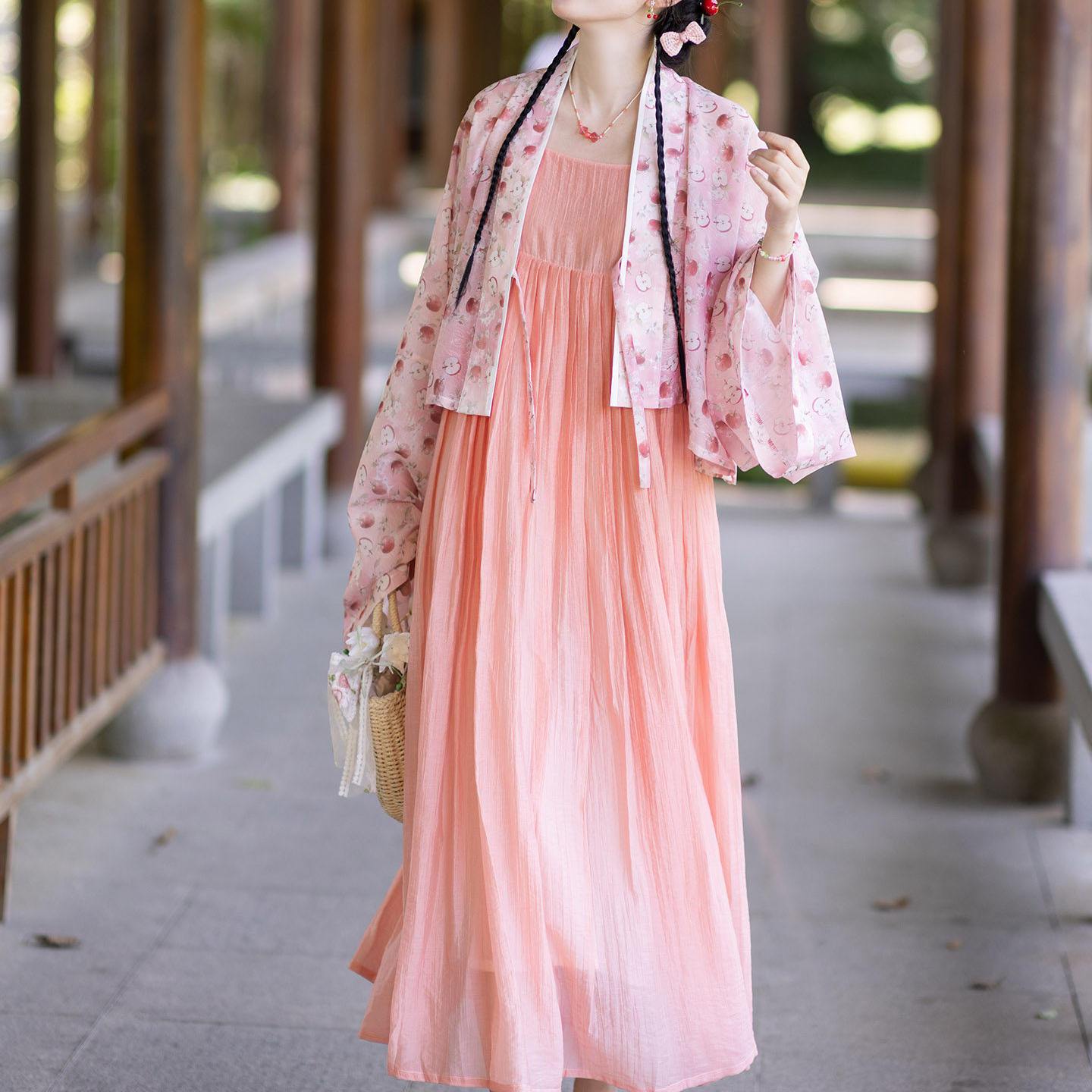 宋制汉服女改良短褙子吊带连衣裙汉服套装