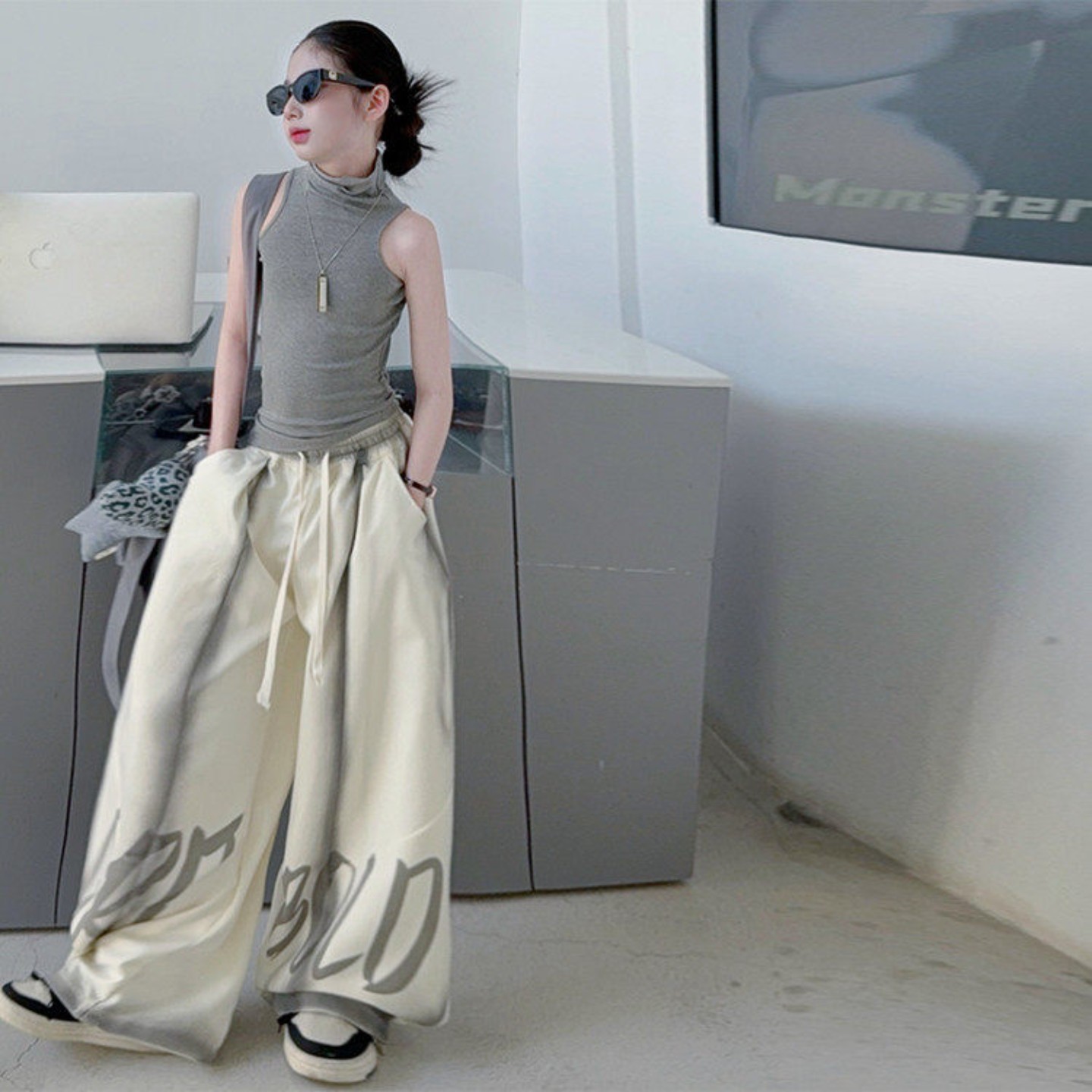 女童夏装套装2026新款女孩夏季潮酷无袖背心针织阔腿裤辣妹两件套