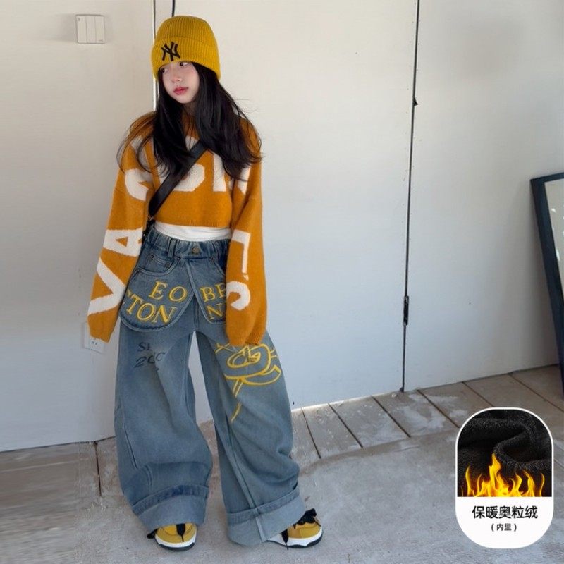女童冬装套装2026新款女孩冬季加绒加厚美式炸街毛衣牛仔裤三件套