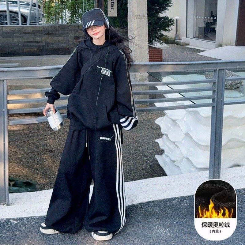 女童冬装套装加绒加厚2026年新款女孩冬季潮酷连帽卫衣长裤两件套