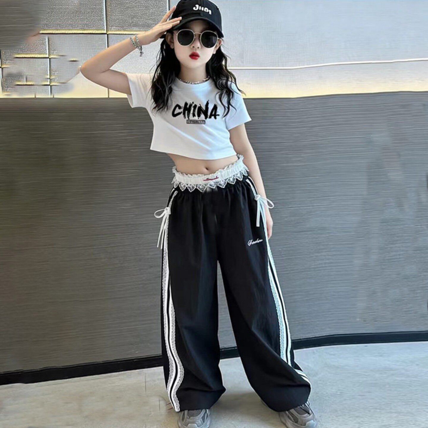 女童爵士舞夏季短袖韩式运动风女2026新款儿童舞蹈练功街舞表演服