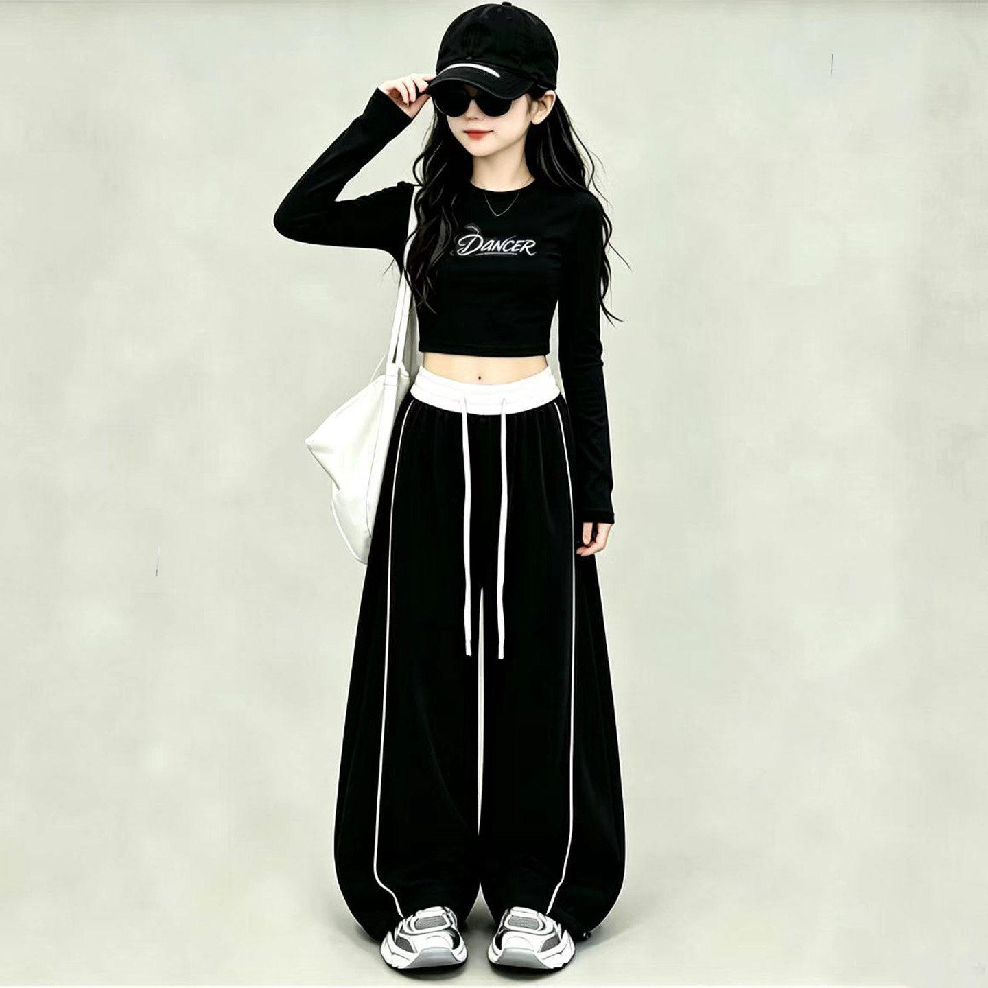 女童爵士舞服装黑色巨好看打底衫少儿hiphop街舞表演练功潮秋卫裤