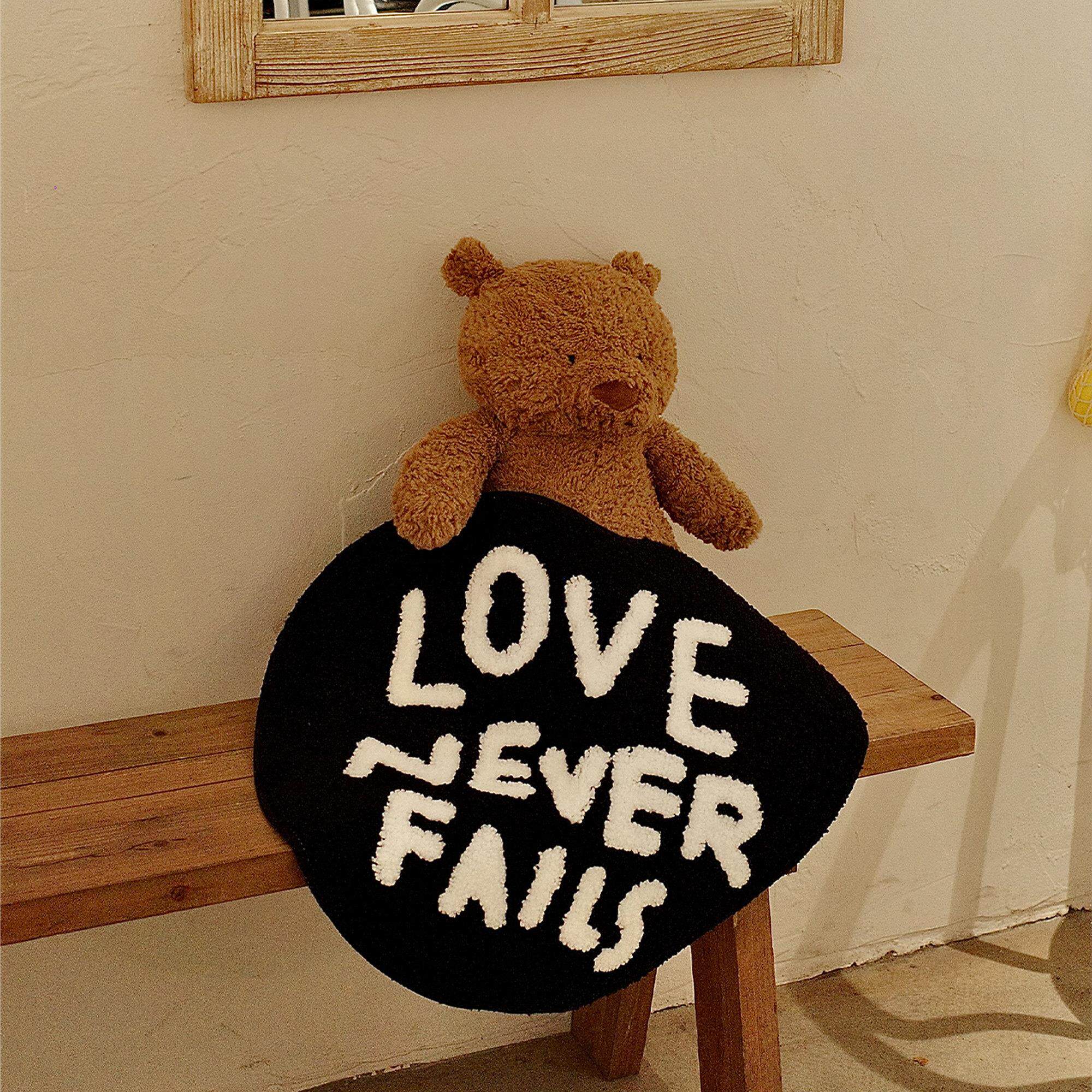 光盐生活馆原创设计文字地垫地毯防滑垫Love never fails