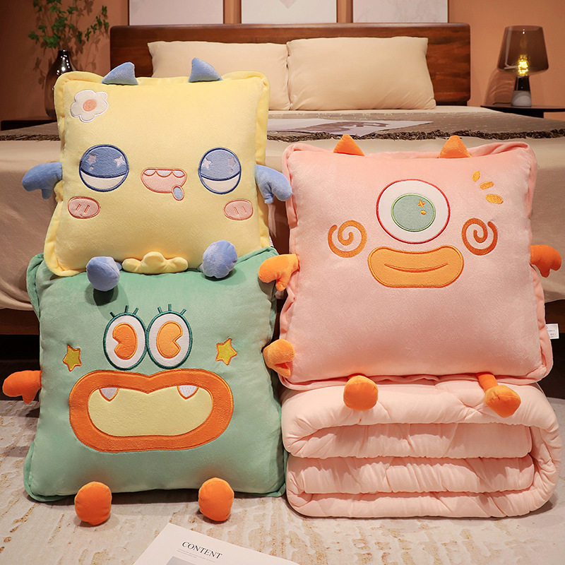 抱枕被子两用汽车用车内靠垫办公室午睡折叠毯子女生睡觉二合一