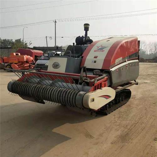 履带式玉米秸秆方捆机 自走式稻草秸秆捡拾打捆机 粉碎秸秆打包机