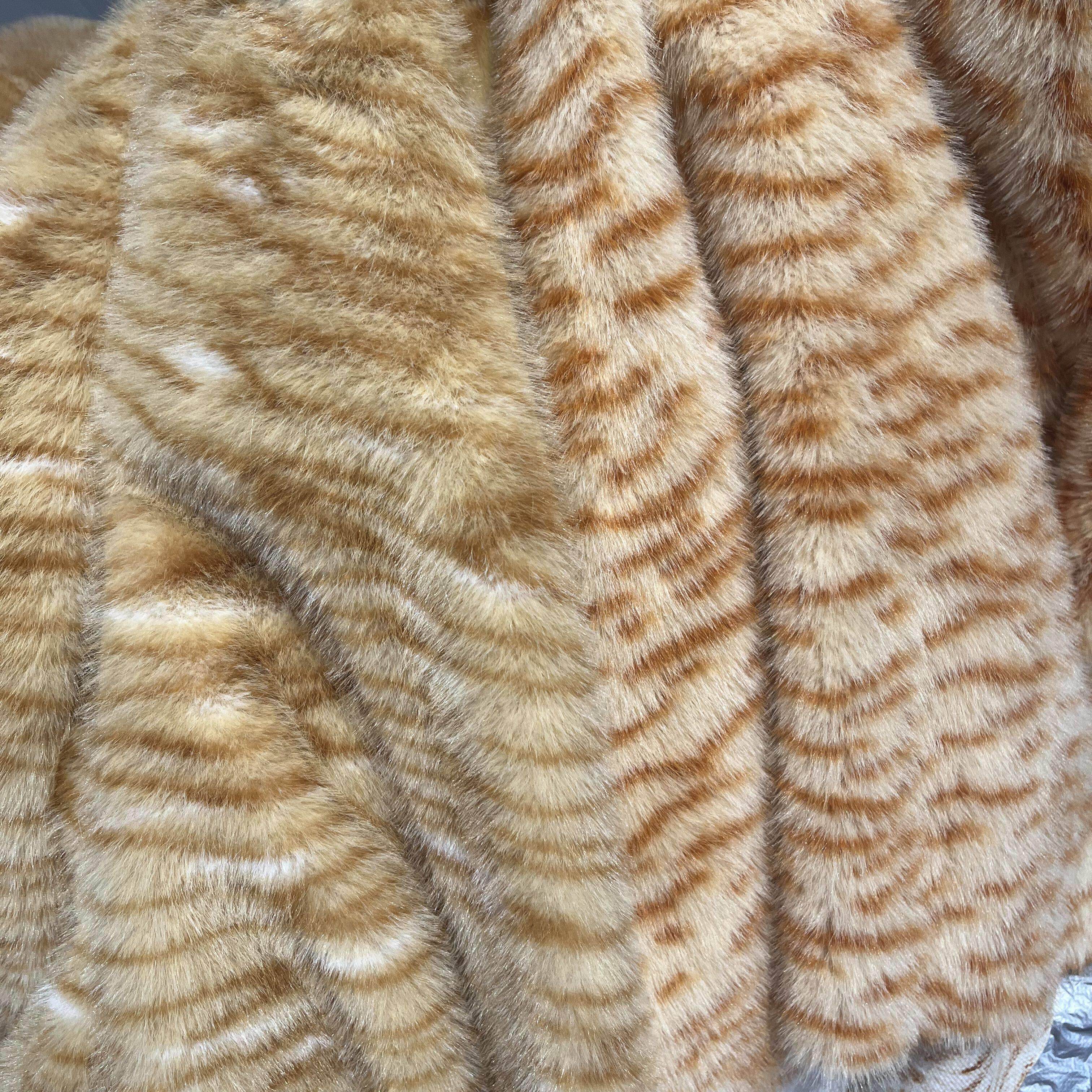 高档斑马仿水貂豹纹印花毛高低毛仿皮草服装面料拍照diy衣服面料