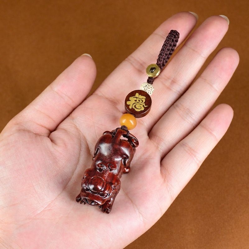貔貅钥匙扣紫檀木质雕刻男女士平安创意汽车钥匙挂件包挂小饰品链